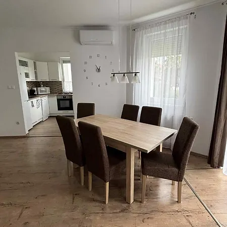 To Apartment Hegykő