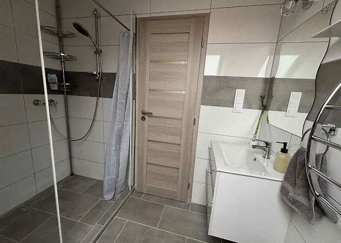 To Apartament *